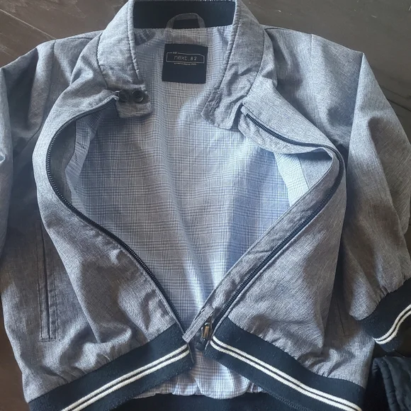 Jacket - Picture 2 of 3